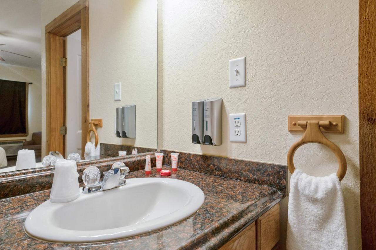 Oyo Hotel Kenedy Downtown - Us 181 Ngoại thất bức ảnh